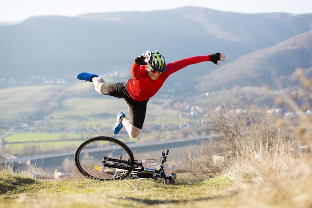 falling cyclist