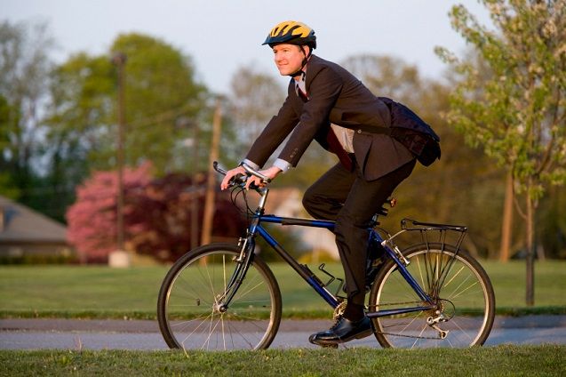 cycling to work reduce the risk of heart attack