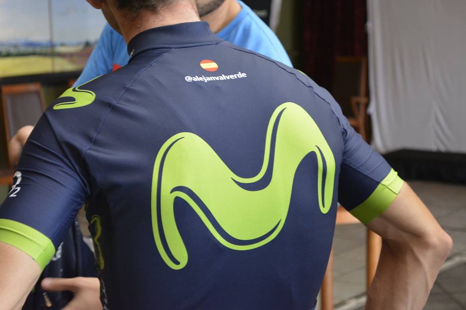 Endura movistar hot sale jersey