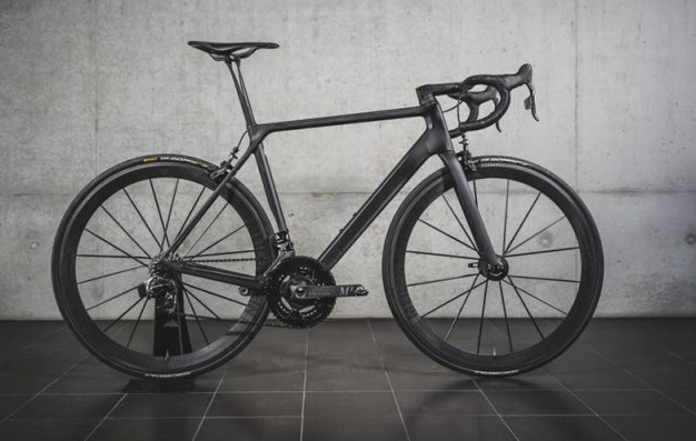 Canyon unveils its lightest road bike 