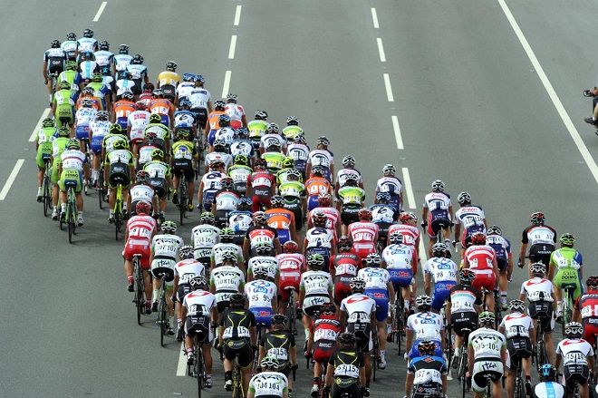 vad betyder peloton i tour de france