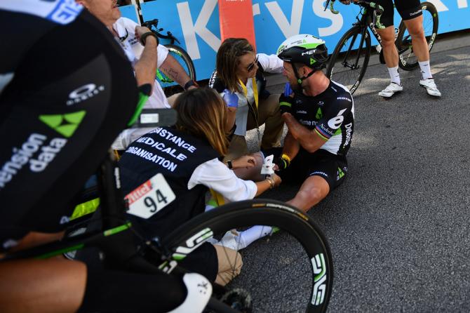 Mark Cavendish crash tour de france 2017