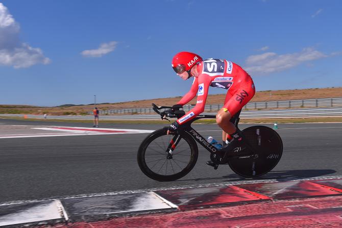 Chris Froome wins stage 16 time trial to extend overall Vuelta