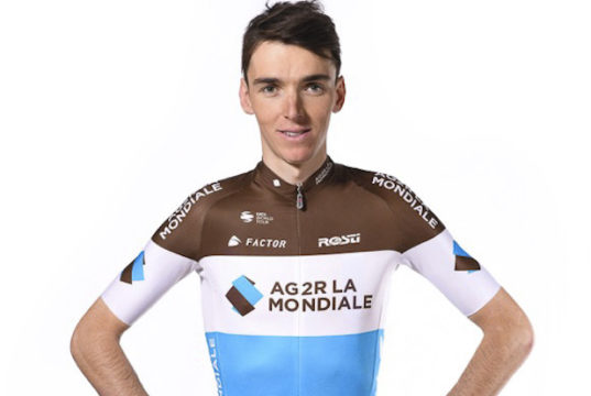 ag2r new kit