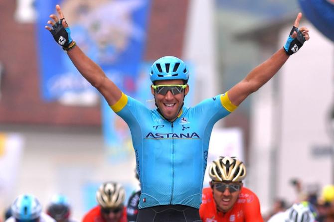 Omar Fraile sprints to Tour de Romandie stage one victory | Cycling Today