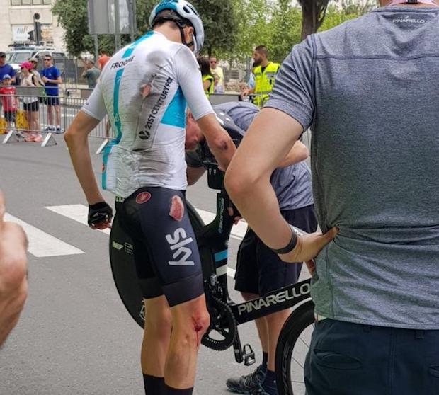 Chris Froome giro d'italia 2018 crash