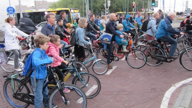 Netherlands to pay commuters to bike to work | Cycling Today