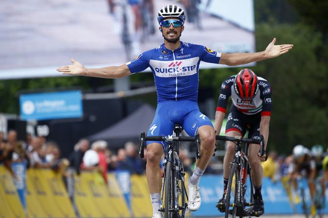 Julian Alaphilippe wins stage 4 dauphine 2018