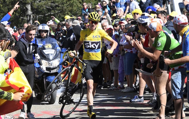 Chris Froome running tour de france