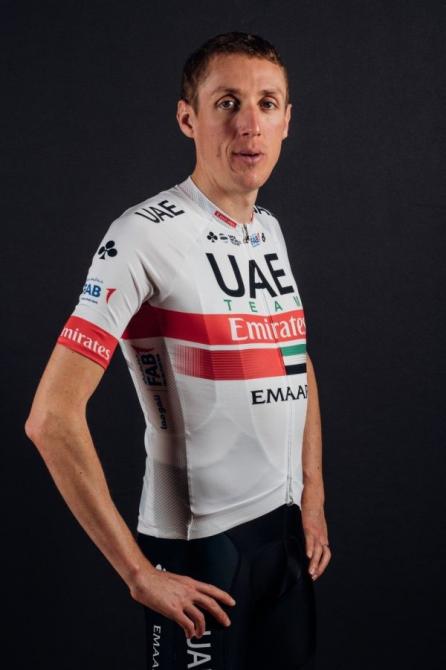 UAE Team Emirates roll out 2019 kit | Cycling Today Official