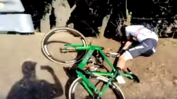 Domingos Goncalves crash video Volta Catalunya 2019