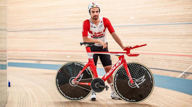 Victor Campenaerts hour record 2019