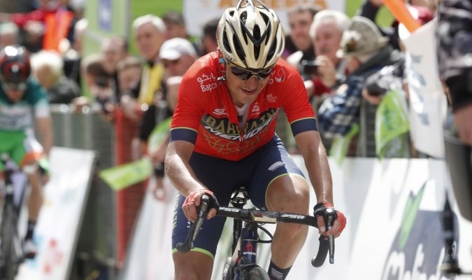 Pozzovivo to miss Vuelta after breaking leg and arm in collision with a ...