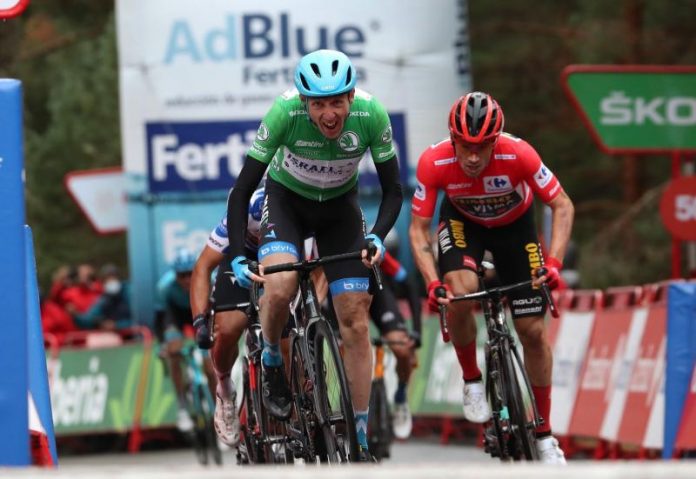 Daniel Martin snatches stage 3 victory at the Vuelta | Cycling Today ...
