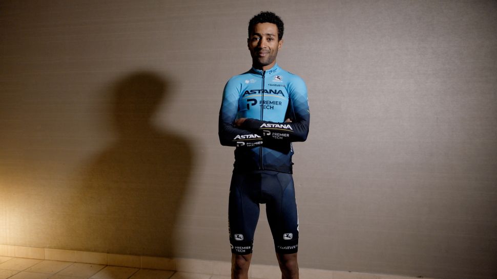 Astana best sale jersey 2021