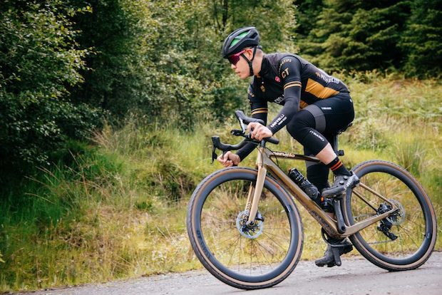 Road bikes vs mountain bikes: Understanding the differences