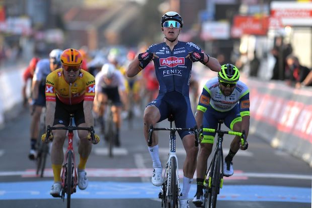 Tim Merlier sprints to victory in Le Samyn | Cycling Today ...