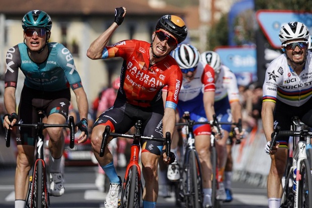 Bilbao outsprints Alaphilippe to win stage 3 at the Tour of the Basque ...