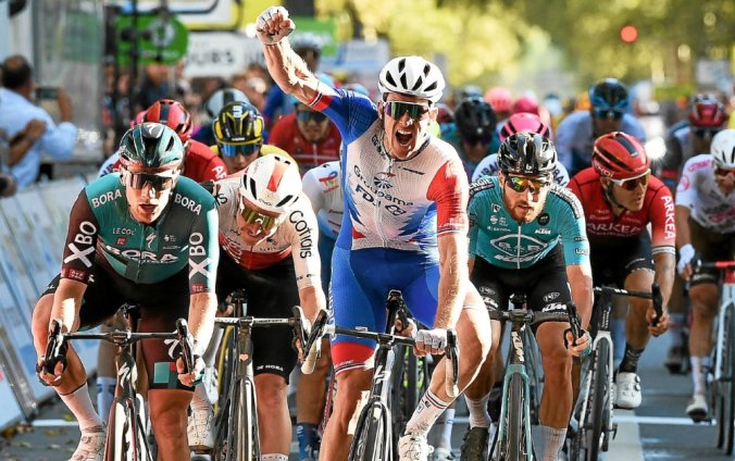 Arnaud Demare defends Paris-Tours title | Cycling Today Official