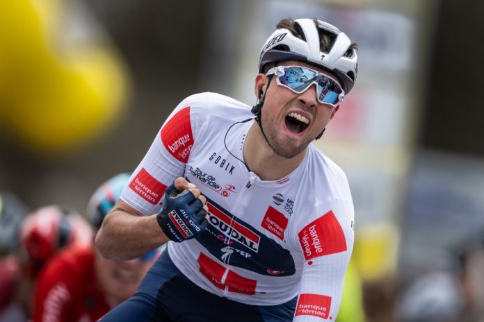 Vernon logra una victoria dominante en el sprint en la primera etapa del Tour de Romandie