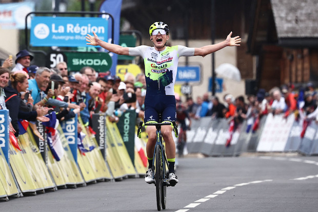 Zimmermann wins from breakaway stage 6 of Dauphine | Cycling Today Official